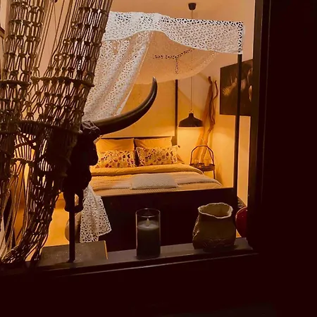 Maisonnette Jacuzzi Exterieur Chauffe 5mn Lille بيت للعطل