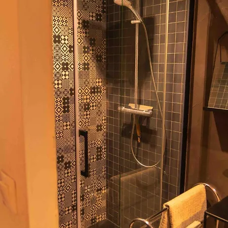 Maisonnette Jacuzzi Exterieur Chauffe 5mn Lille بيت للعطل Saint-Andre-lez-Lille