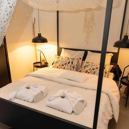 بيت للعطل Maisonnette Jacuzzi Exterieur Chauffe 5mn Lille